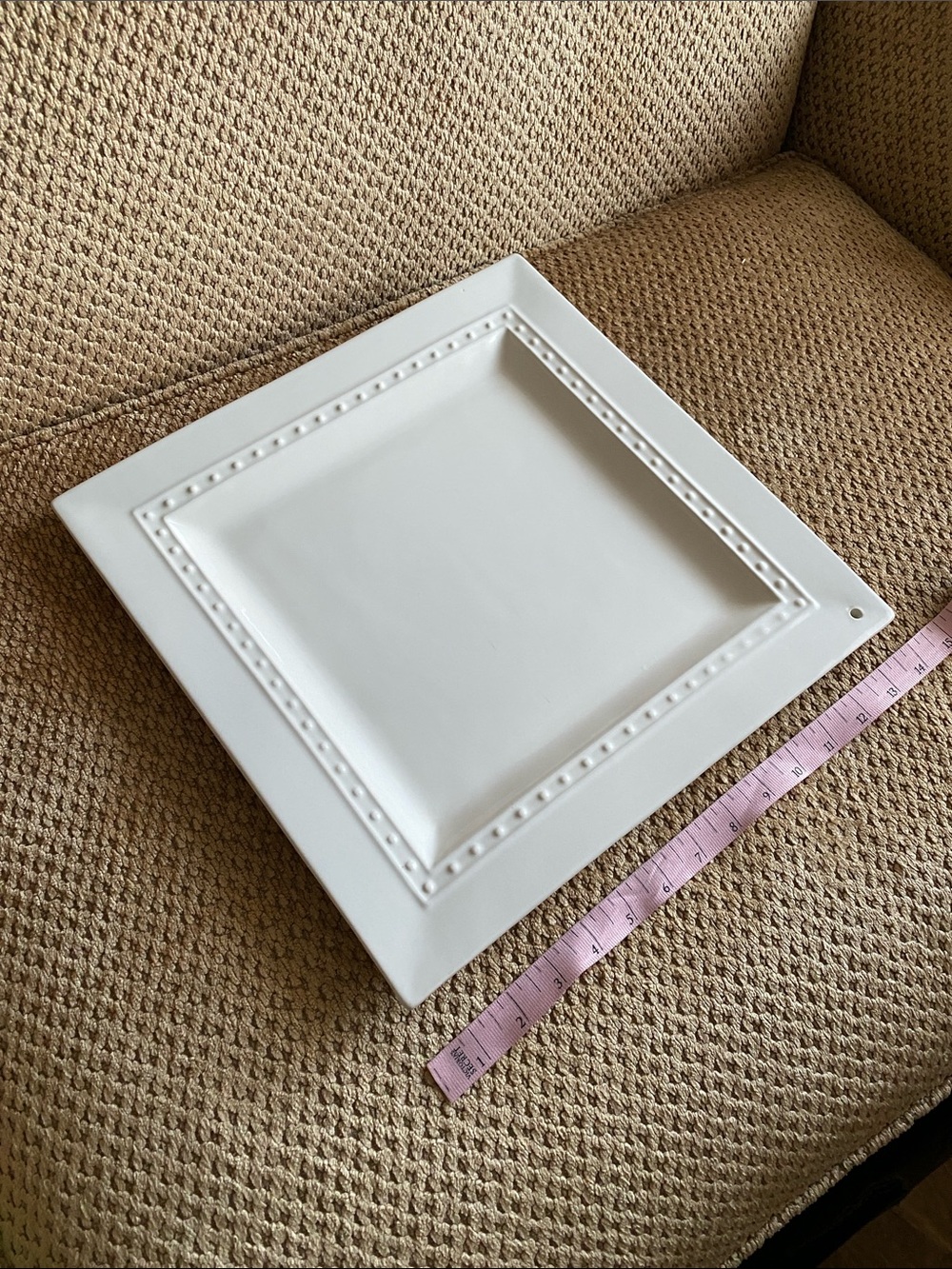 🌼 Nora Flemming Dot Edge 14” Platter